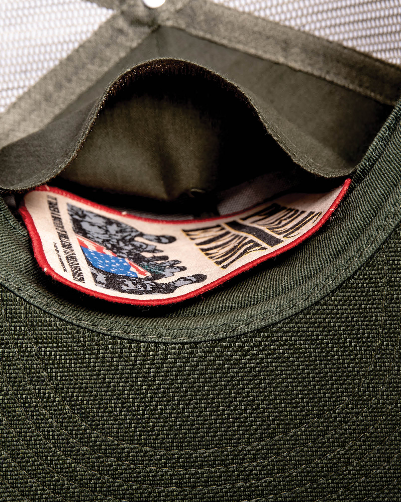 FallenBROKENstreet Strum Cap in green – hidden pocket detail