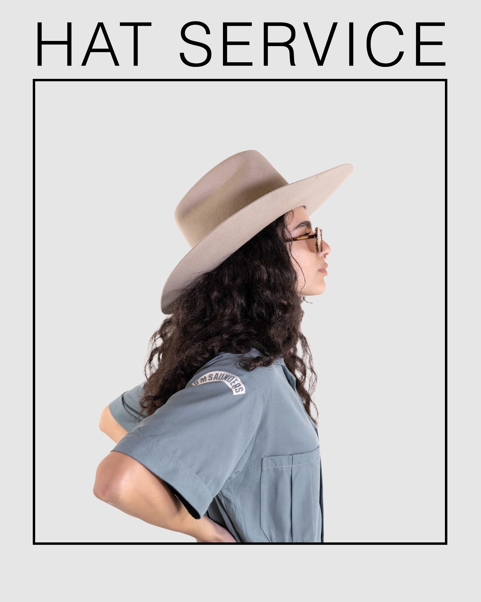 Service de relance/forme de chapeau