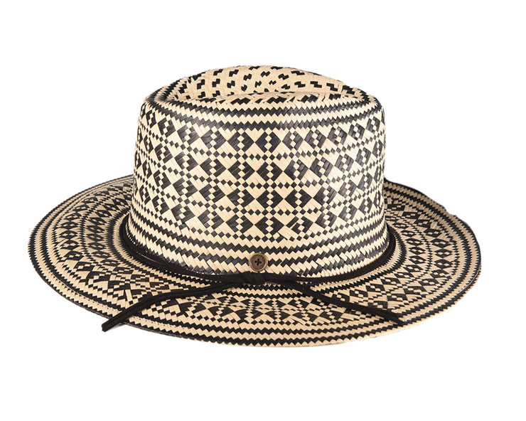 A Série Komorebi 2. Chapéu de Palha Ni